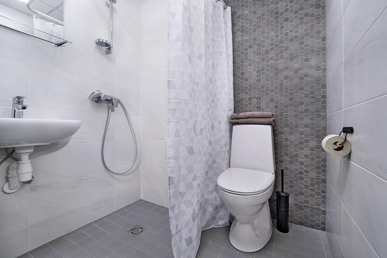 Laki 24 Apartments By Easyrentals Tallinn Bagian luar foto